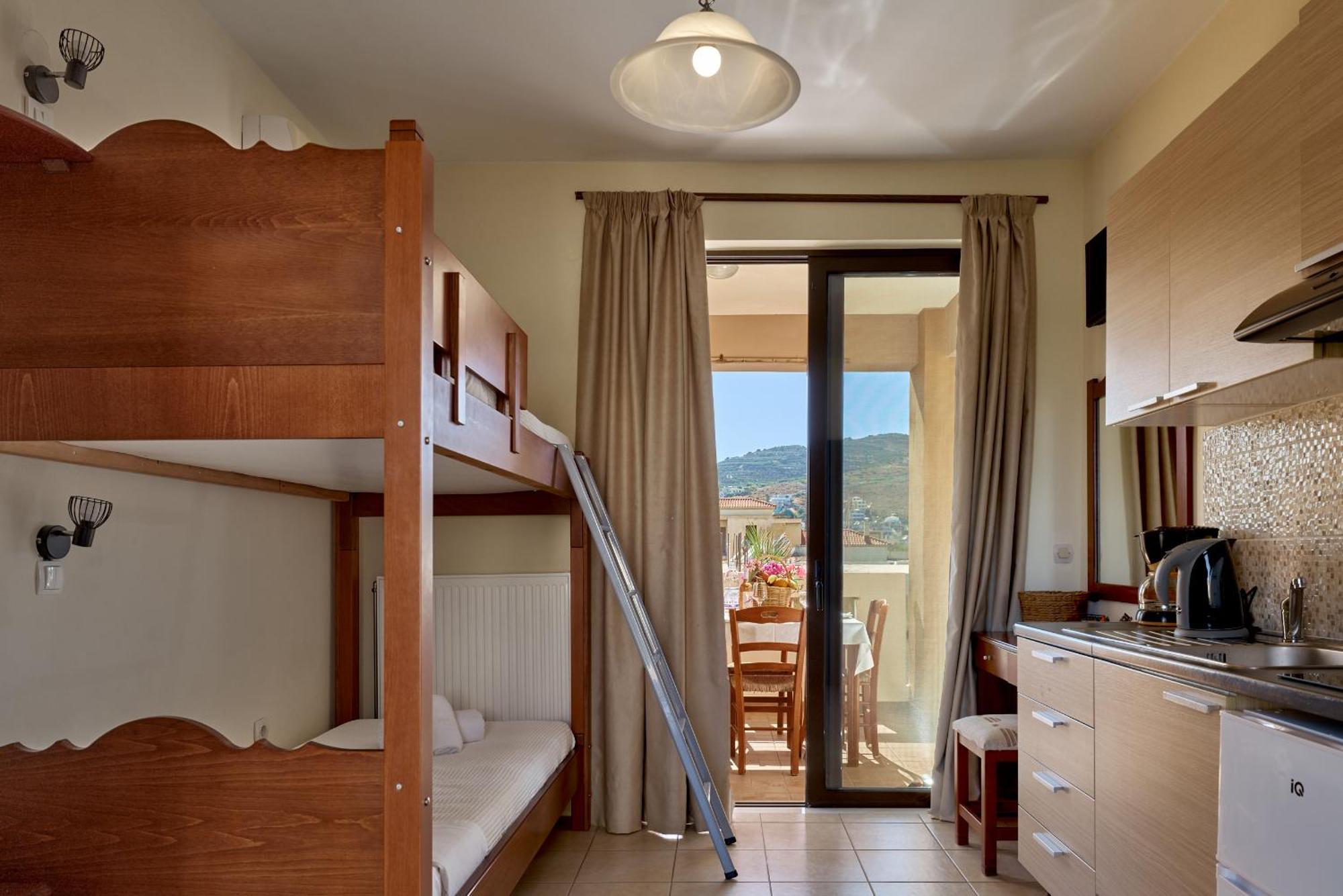 Villa Gereoudis Seaview Apartments-Pool & Bar Kolymbari Exterior photo